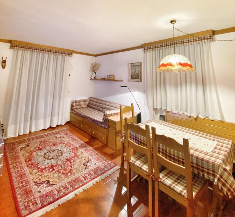 Апартаменты Trilocale Accogliente Con Camino A Pochi Minuti Da Madonna Di Campiglio Спьяццо Экстерьер фото